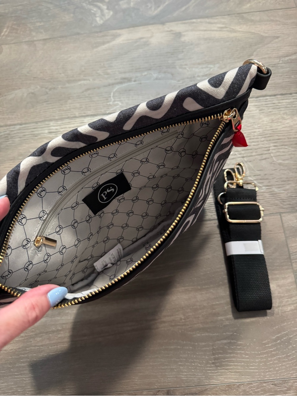 Pretty Simple Callahan Canvas Printed Bum Bag NEW - Picture 4 of 5